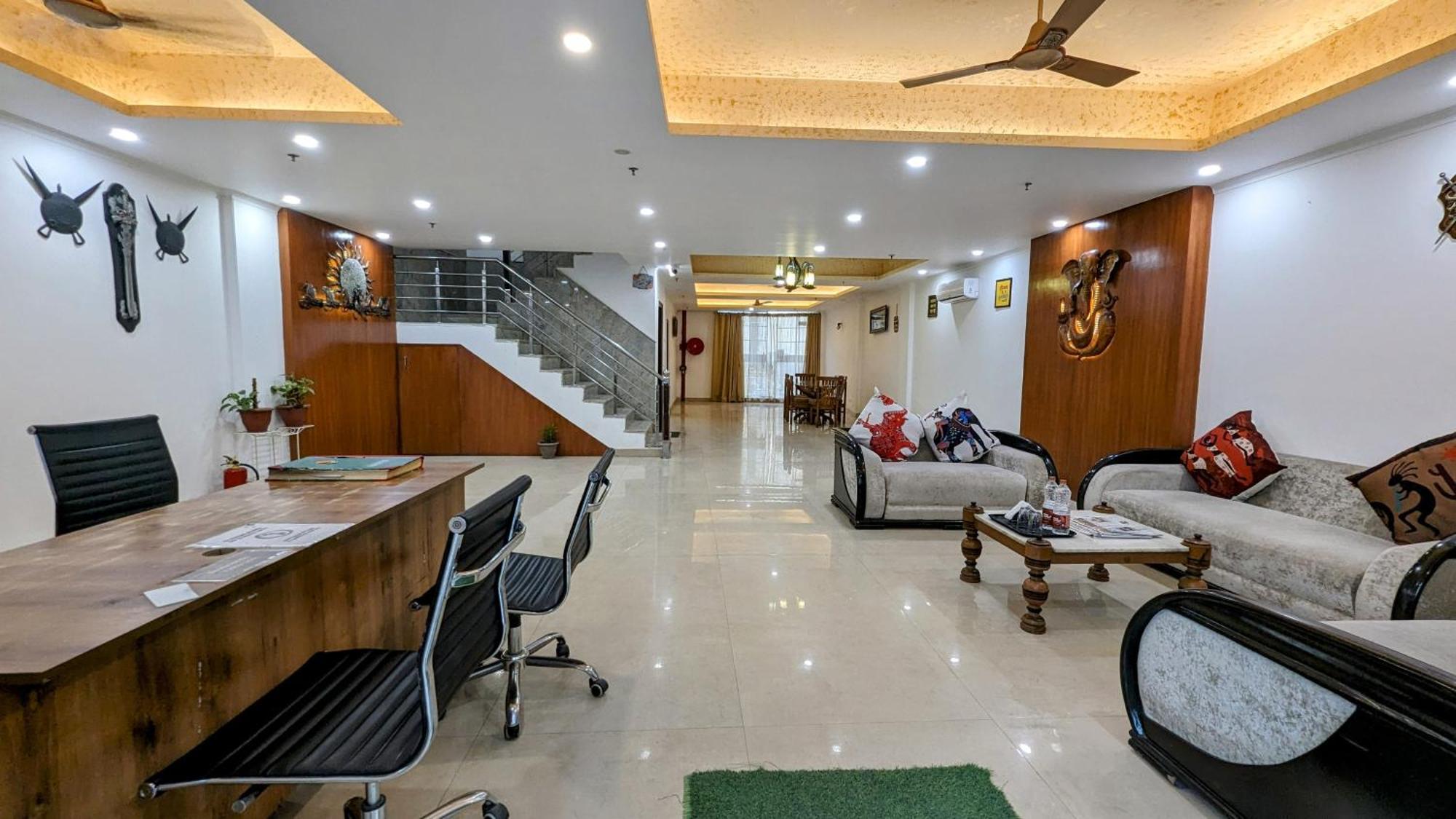 דלהי Hotel Moon Taj Near Yashobhoomi Convention Centre מראה חיצוני תמונה