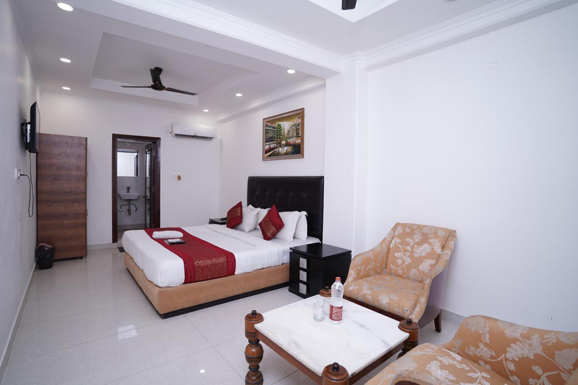 דלהי Hotel Moon Taj Near Yashobhoomi Convention Centre מראה חיצוני תמונה