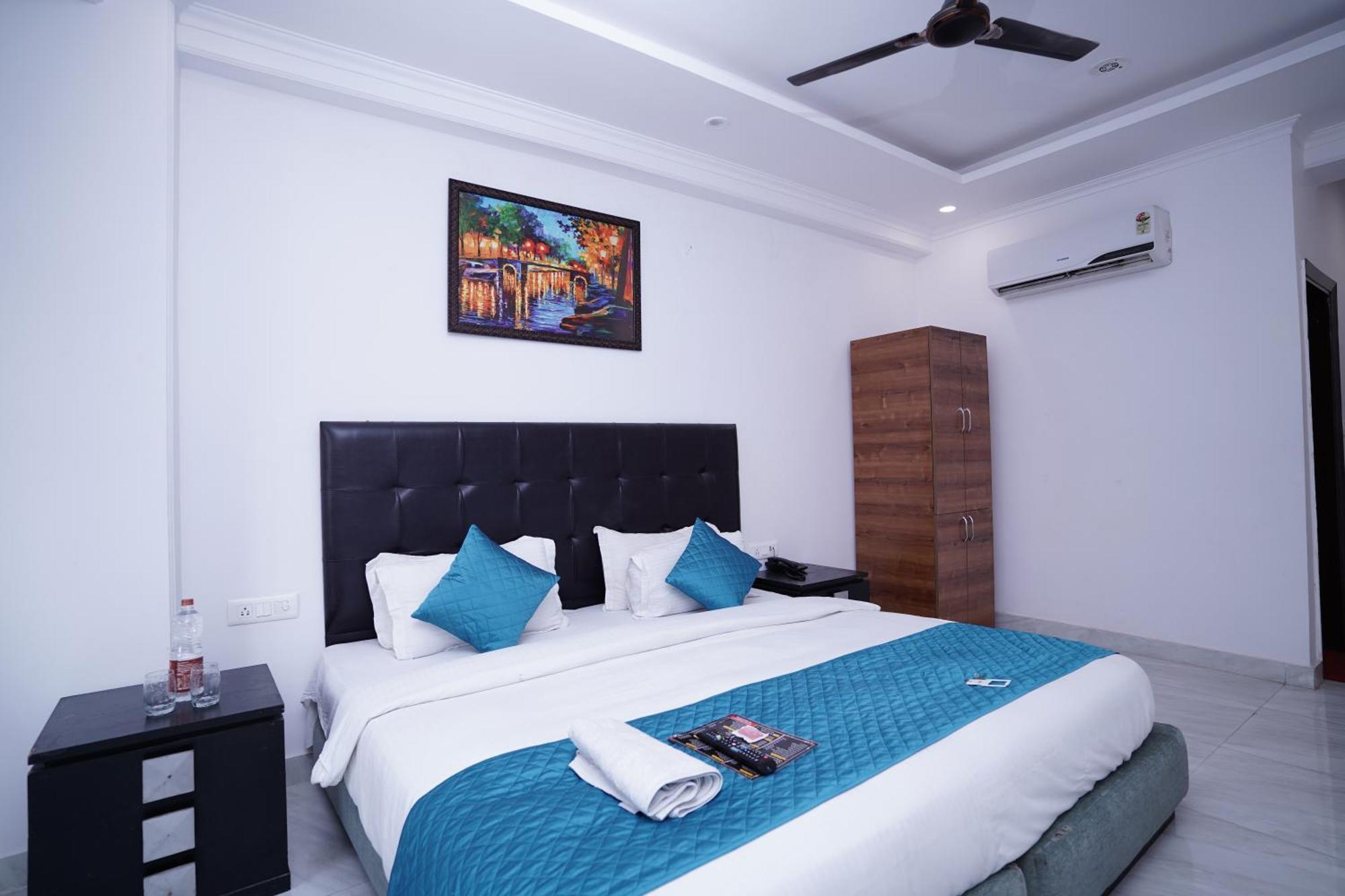 דלהי Hotel Moon Taj Near Yashobhoomi Convention Centre מראה חיצוני תמונה