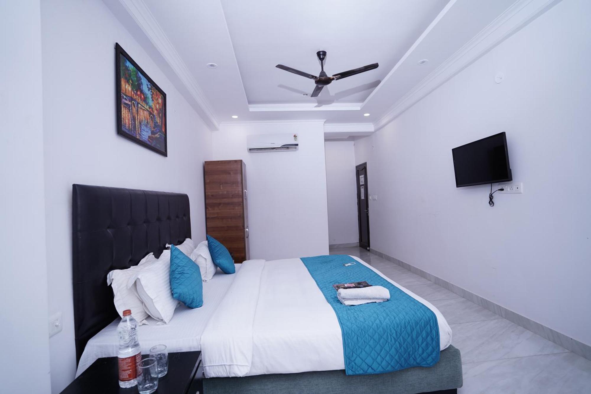 דלהי Hotel Moon Taj Near Yashobhoomi Convention Centre מראה חיצוני תמונה